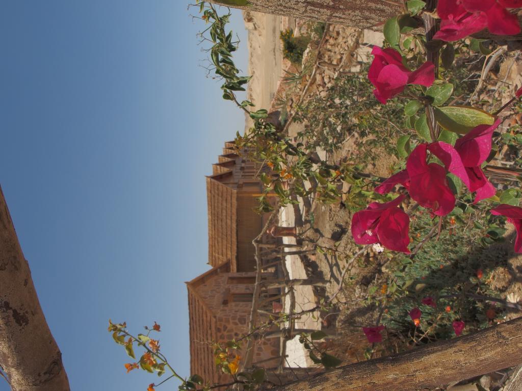 Roots Red Sea El Qoseir Exterior foto